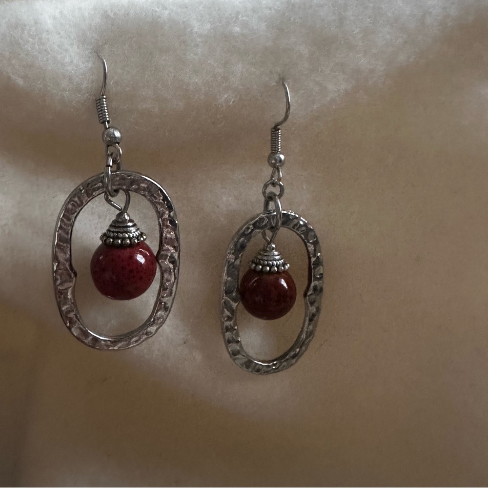Silver and Red Oval Hoop Earrings with Textured Finish - Picture 2 of 4